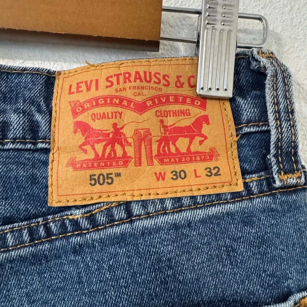 Levi 505 Denim‎ Jeans Mens W30 L31 Blue Wash Straight Leg Casual Minimalist